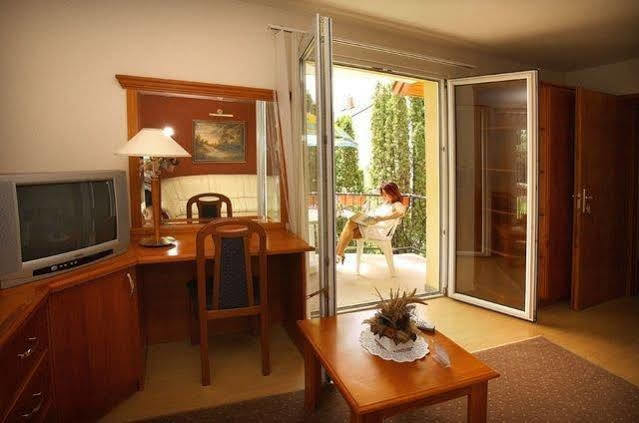 Heviz Apartman Хевиз Экстерьер фото